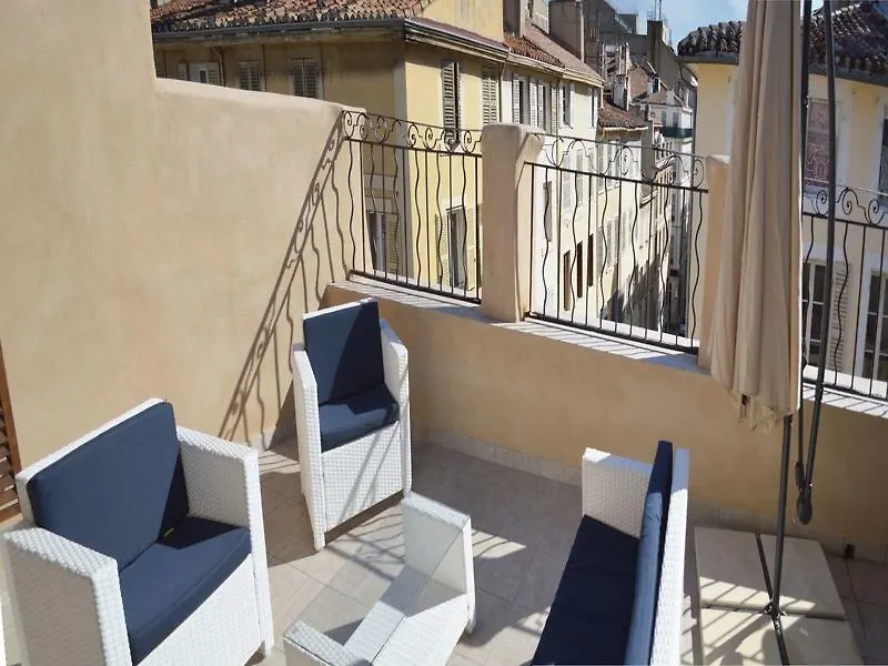 Apartment Les Appartements Du Vieux Port Marseille France