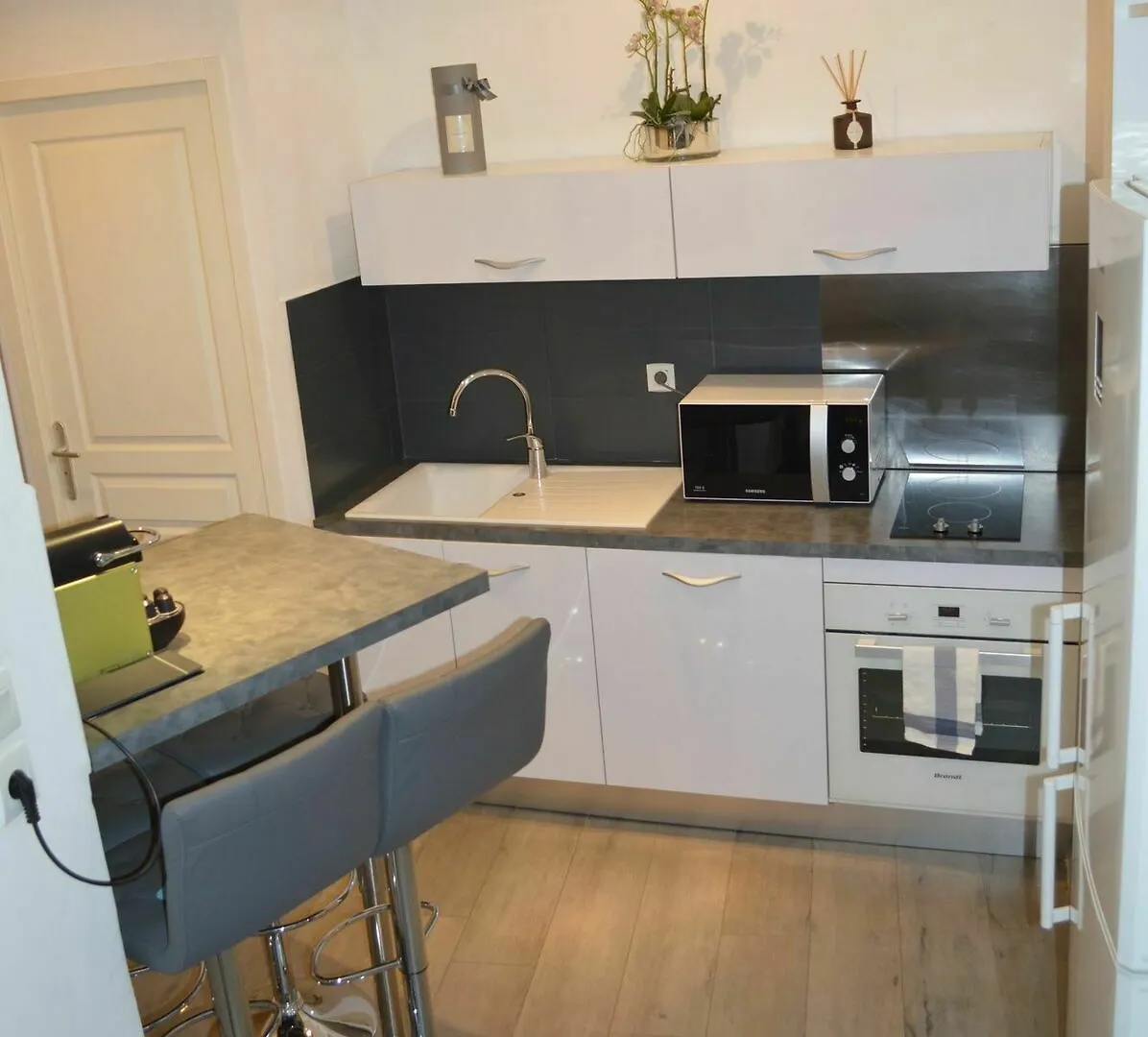 Les Appartements Du Vieux Port Marseille 0*,