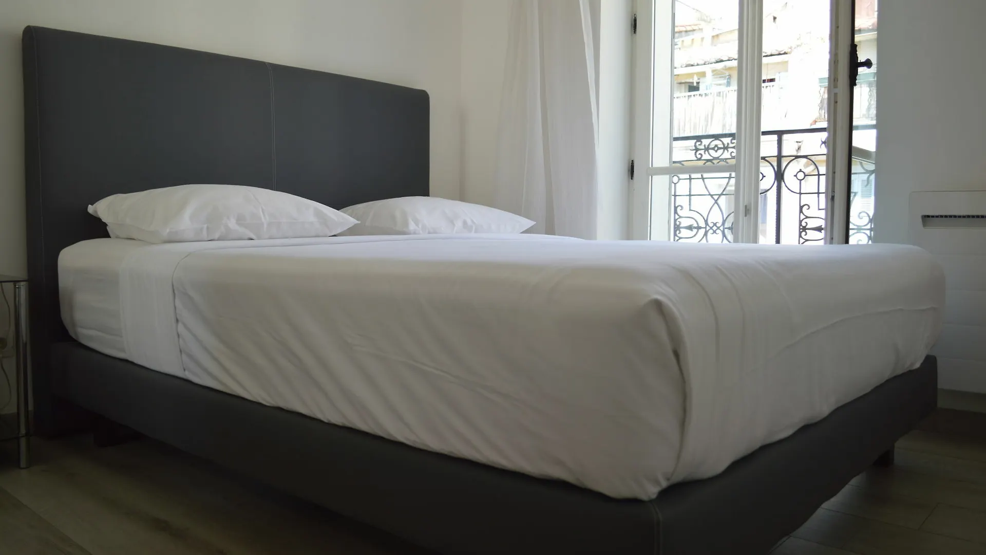Apartment Les Appartements Du Vieux Port Marseilles